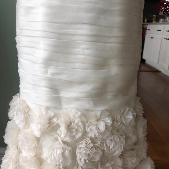 THEIA COUTURE 880699 IVORY MERMAID ROSETTE DRESS - Picture 2 of 8